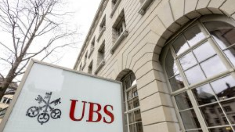 La UE aprueba la compra de Credit Suisse por UBS