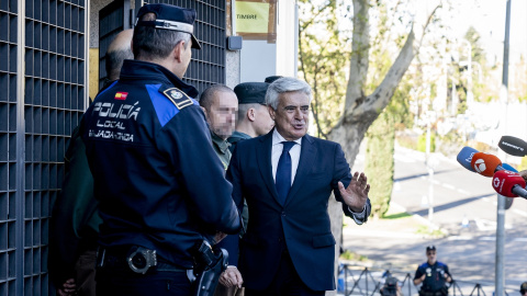 El expresidente interino y ahora candidato a la presidencia de la Real Federación Española de Fútbol (RFEF), Pedro Rocha, a su llegada al Juzgado de Primera Instancia e Instrucción Número 4 de Majadahonda, a 12 de abril de 2024, en Majadahonda, Madri