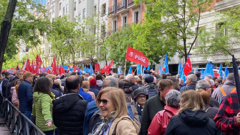 Militantes y simpatizantes socialistas en Ferraz