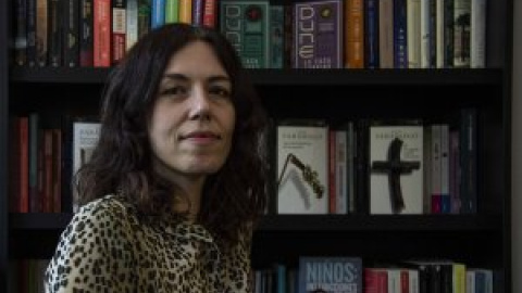 Marta Peirano: "Para que exista el futuro devastador de los ricos el nuestro debe desaparecer"