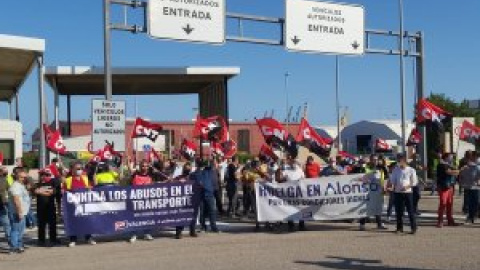 Camioneros buscan bloquear el Puerto de València para denunciar la "arbitrariedad" en los sueldos del sector