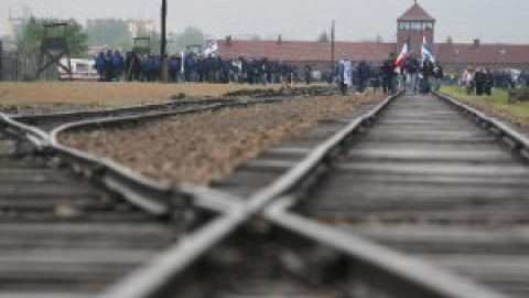 Arranca "Trenes especiales a la muerte", la muestra que incomodó a la Deutsche Bahn