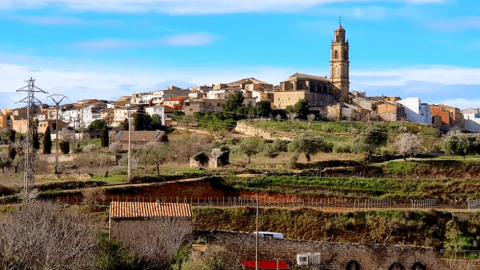 Vista panoràmica del poble de Vilalba dels Arcs, a la Terra Alta.