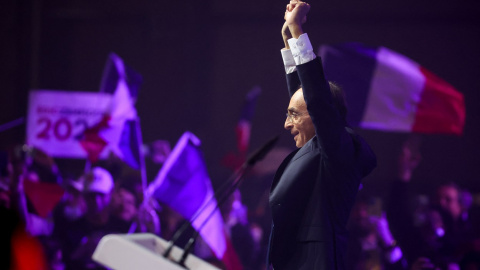 Eric Zemmour, líder del partido de extrema derecha ¡Reconquete! y candidato a las elecciones presidenciales francesas de 2022, durante un acto de campaña en Lille. REUTERS/Pascal Rossignol