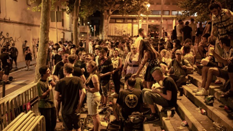 Una imatge d'aquest cap de setmana de les Festes de Gràcia, a Barcelona, sense toc de queda.