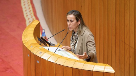 Ethel Vázquez en el Parlamento de Galicia