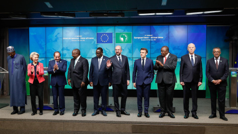 Los líderes el segundo día de una cumbre entre la Unión Europea y la Unión Africana en Bruselas, Bélgica.