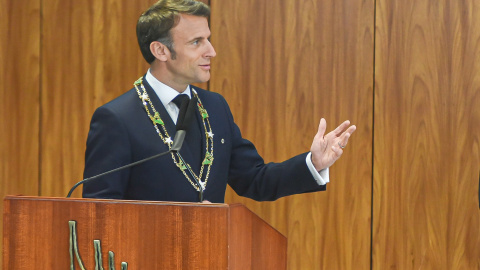 El presidente de Francia, Emmanuel Macron, después de recibir la condecoración de la Orden de la Cruz del Sur, en Brasil, a 28 de marzo de 2024.