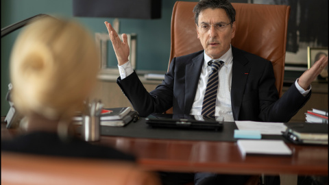 El actor Yvan Attal, en el papel de directivo de la empresa nuclear.