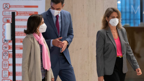 Margarita Robles, Pedro Sánchez y Teresa Ribera