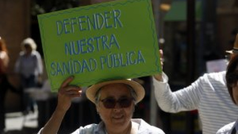 La trampa del argumento sobre la falta de sanitarios en España: "Hay médicos, pero no en la sanidad pública"