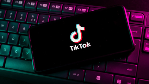 Foto de archivo del logo de TikTok, a 7 de febrero de 2023.