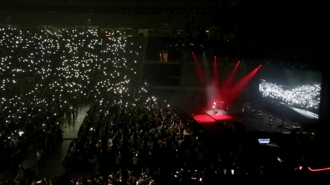 02/02/2022 - El canadenc Bryan Adams, al concert del Palau Sant Jordi.