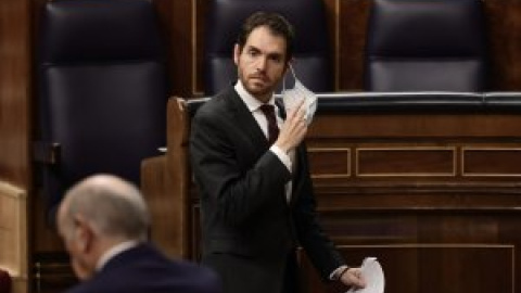 Sayas y Adanero, los diputados rebeldes de UPN, dos rostros de la deriva más ultra del regionalismo navarro