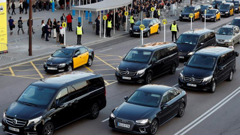 Cabify se pliega a la normativa de la Generalitat y vuelve este jueves a operar en Barcelona