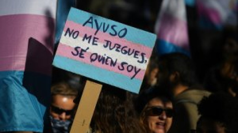 El PP aprobará la derogación parcial de las leyes LGTBi y trans en Madrid el día de la Lotería de Navidad