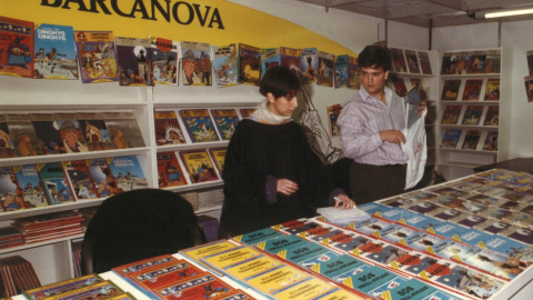 Un estand de l'editorial Barcanova del 1991.