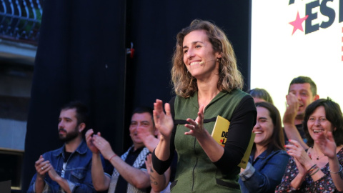 10/05/2024 - La cabeza de lista de la CUP, Laia Estrada, en el acto final de campaña, celebrado en Barcelona.