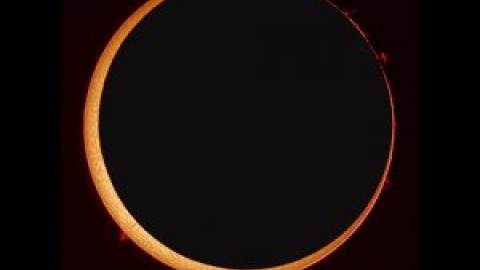 Arriba un eclipsi solar: com veure'l des de Catalunya?