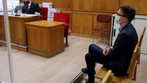 La jueza suspende el juicio de Errejón hasta que la Audiencia aclare si debe abstenerse