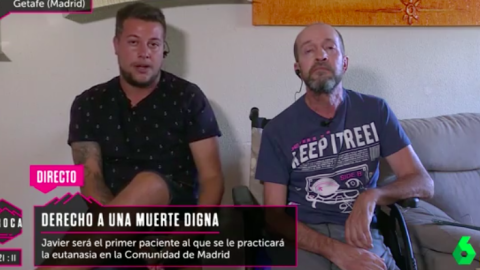 Pantalla del programa 'La Roca' (La Sexta) en la que aparecen Míkel y Javier Serrano, que pide una eutanasia.