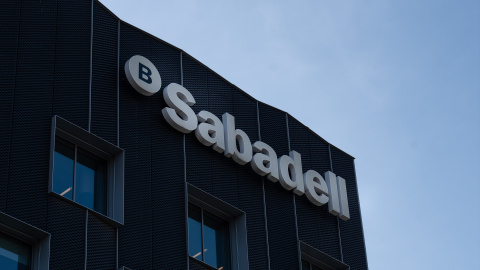 Edificio del Banco Sabadell, a 1 de febrero de 2024, en San Cugat del Vallés, Barcelona, Catalunya.