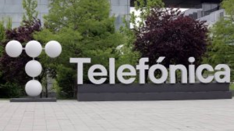 Telefónica firma la salida de unos 2.700 empleados por un coste de 1.500 millones