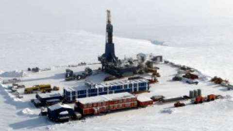 Repsol y la australiana Santos estudian vender una participación de sus yacimientos conjuntos de Alaska