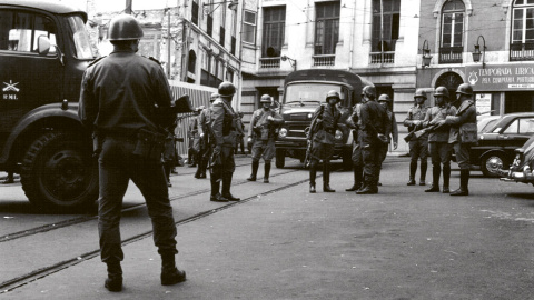 13/5/24 O Terreiro do Paço, onde tiña a súa sede os ministerios, o primeiro obxectivo das tropas sublevadas.