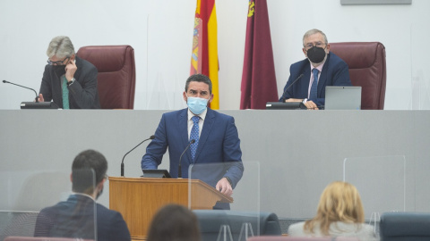 21/02/2022. El consejero de Agua, Agricultura, Ganadería, Pesca y Medio Ambiente, Antonio Luengo, expresa su rechazo en la Asamblea de Murcia los sucesos acaecidos en el Pleno del Ayuntamiento de Lorca el pasado 31 de enero.