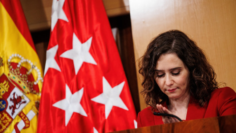 22/12/2021 Isabel Díaz Ayuso, interviene en una rueda de prensa posterior a una sesión plenaria en la Asamblea de Madrid