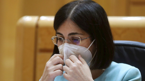 La ministra de Sanidad, Carolina Darias durante la sesión de control al Gobierno celebrada este martes en el pleno del Senado.