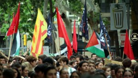 Centenars d'universitaris es manifesten a Barcelona contra el "genocidi" a Gaza