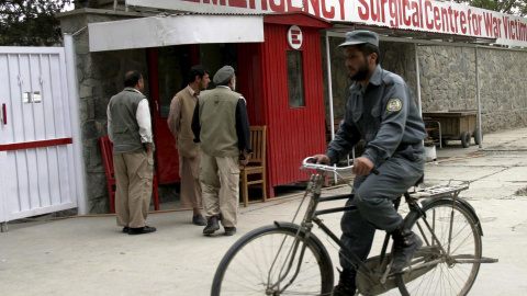 Fotografía de archivo del Centro Quirúrgico de la organización humanitaria italiana Emergency en Kabul, donde se encuentran hospitalizados los heridos en el ataque