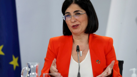 La ministra de Sanidad, Carolina Darías, durante la rueda de prensa que ofrece tras la reunión conjunta de la Conferencia Sectorial de Educación e Interterritorial de Sanidad, hoy miércoles en el Palacio de la Moncloa.