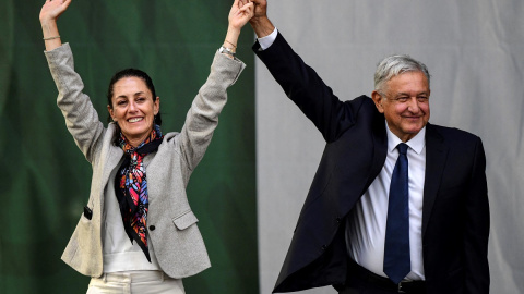 Andrés Manuel López Obrador junto a la candidata de su partido a las elecciones presidenciales, en una foto de archivo.