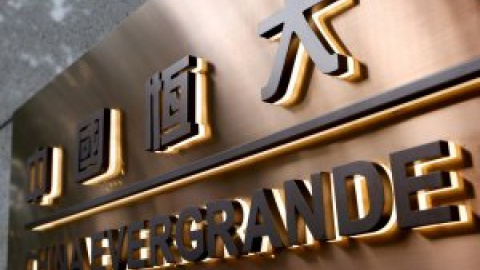 La china Evergrande paga otra vez una deuda sólo a inversores locales