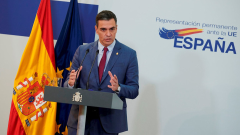 El presidente del Gobierno, Pedro Sánchez, durante la rueda de prensa tras participar en la segunda jornada del Consejo Europeo, en Bruselas. EFE/ Horst Wagner