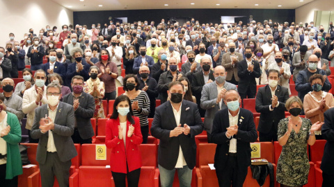 Els assistents a l'acte municipalista d'ERC celebrat a Lleida, amb el president del partit, Oriol Junqueras, al centre.