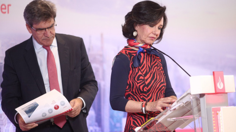 El consejero delegado del Banco Santander, José Antonio Álvarez y la presidenta del Banco Santander, Ana Botín durante la presentación de los resultados correspondientes al ejercicio 2019, en la Ciudad Grupo Santander, en Boadilla del Monte (Madrid). 