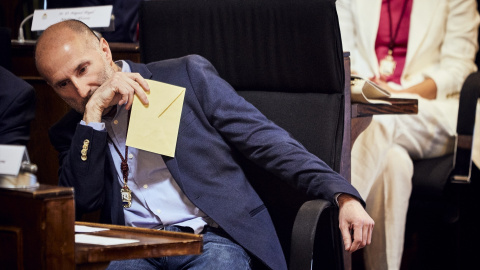 El alcalde de Ourense, Gonzalo Pérez Jácome, durante la sesión de constitución del Ayuntamiento.