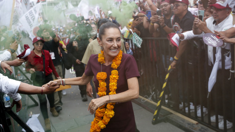 La candidata presidencial oficialista, Claudia Sheinbaum, durante su cierre de campaña el 29 de mayo de 2024, en el Zócalo de la Ciudad de México.