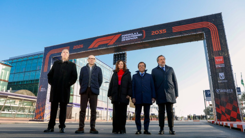 23/01/2024 - La presidenta de la Comunitat de Madrid, Isabel Díaz Ayuso, i l'alcalde de la ciutat, José Luis Martínez Almeida, en la presentació del Gran Premi de Fórmula 1.