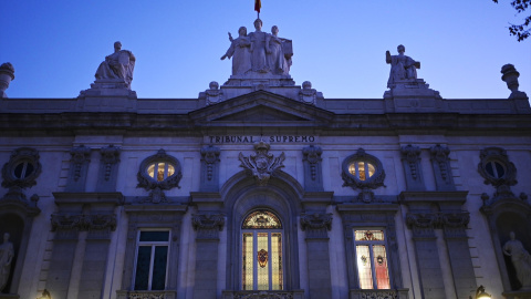 Vistas de la fachada de la sede del Supremo, a 21 de diciembre de 2023, en Madrid (España).