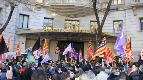 22/02/2022 - La protesta dels treballadors del metall davant de Foment del Treball.