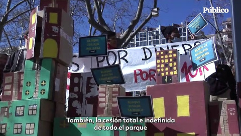 VÍDEO | Protesta en cinco ciudades para que las viviendas de la Sareb sean públicas indefinidamente