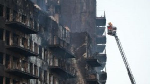 El edificio de València se levantó durante el 'boom' inmobiliario y se promocionaba con fachadas de un "innovador" aluminio