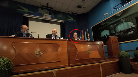 Carlos Fernández Barallobre, delegado de la Fundación Nacional Francisco Franco (FNFF) en A Coruña, durante su intervención en el Sporting Club Casino de A Coruña