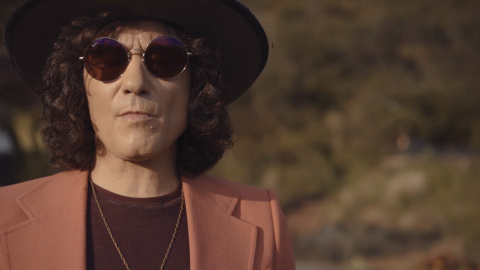 Bunbury presenta un precioso baladón: 'Los términos de mi rendición'