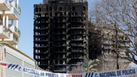 Una familia del edificio quemado en València que lo ha perdido todo: "Estamos en 'shock', pero tuvimos suerte"